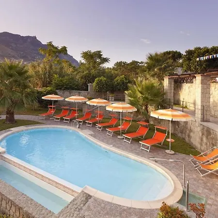 Holiday home Parco Del Generale Forio (Isola d'Ischia)