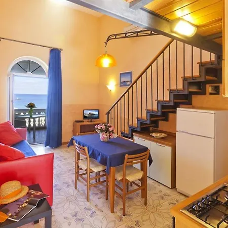 Holiday home Parco Del Generale Forio (Isola d'Ischia)